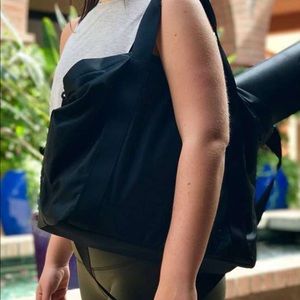 Black mesh Lululemon ‘Carry the Day’ bag